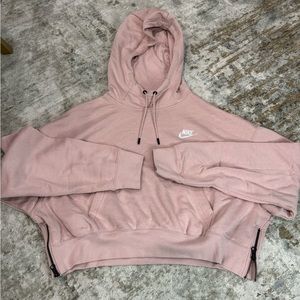 Brand new baby, pink Nike hoodie never wore it